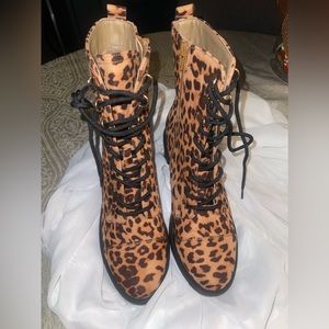 Justfab Platform Black Wedge Cheetah Leopard Booties Size 9 new without a tag.
